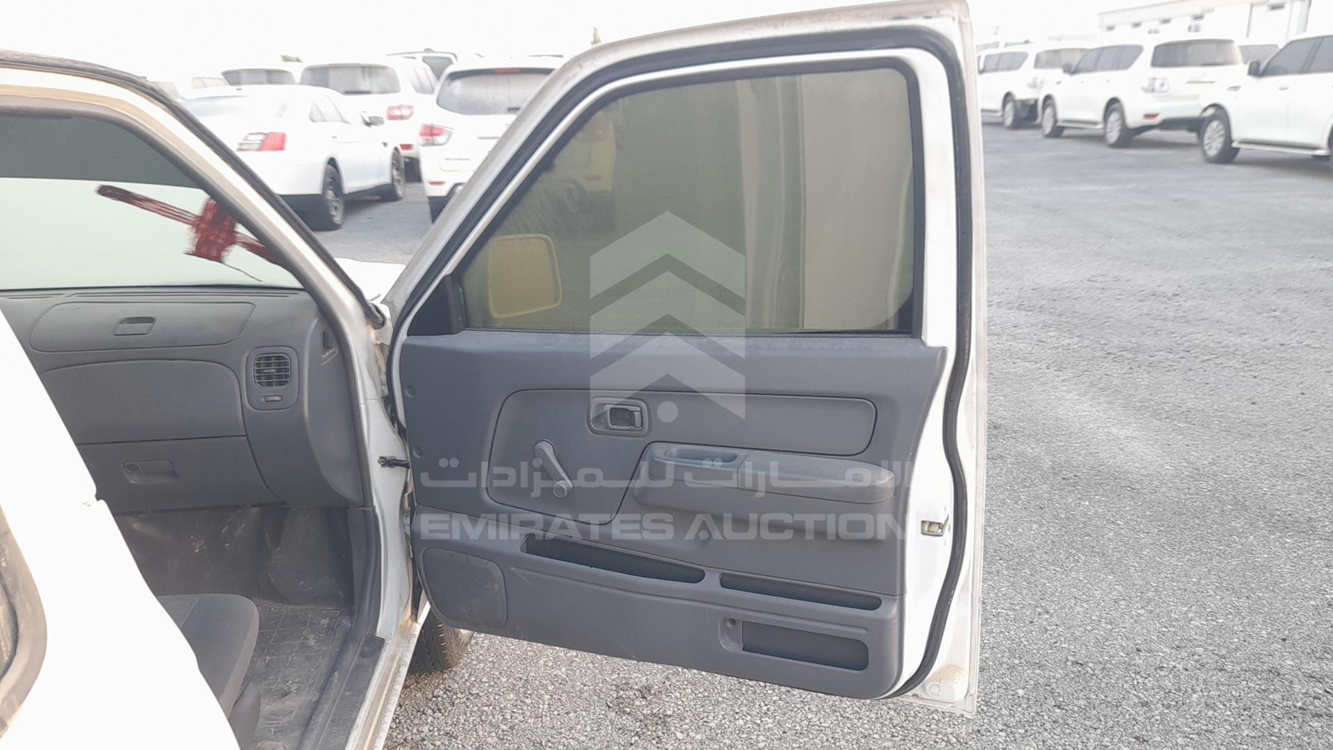 2008 NISSAN PICKUP VIN: JN6DD23S98X238024