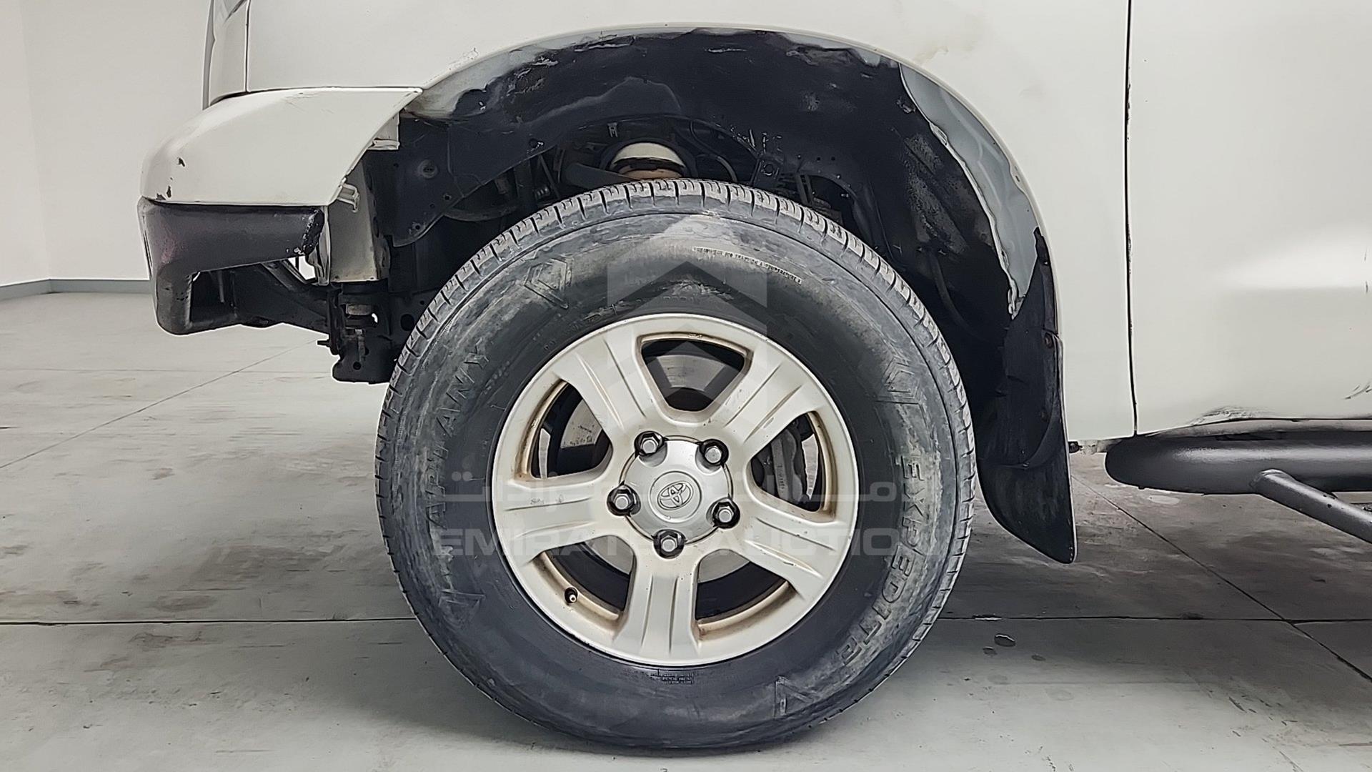 2010 TOYOTA TUNDRA VIN: 5TFUW5F1XAX120085