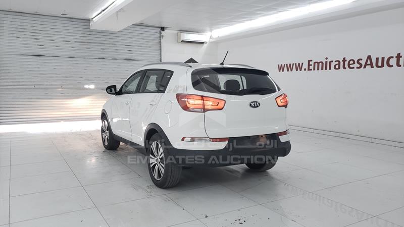 VIN: KNAPB8126G7843173 Auction: EmiratesAuction Lot: 405714 VIN: KNAPB8126G7843173 Kia Sportage 2016 WHITE Photo 6