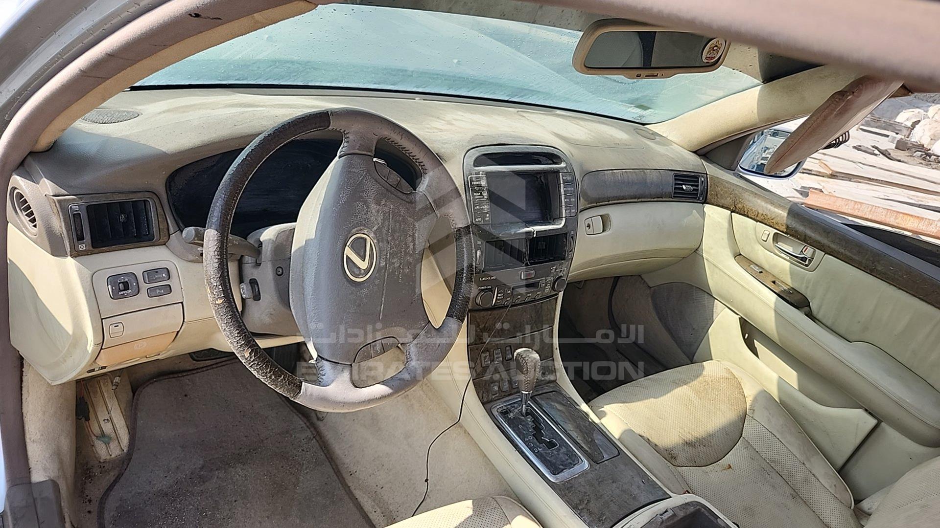 2001 LEXUS LS 430 VIN: JTHBN30F710008807