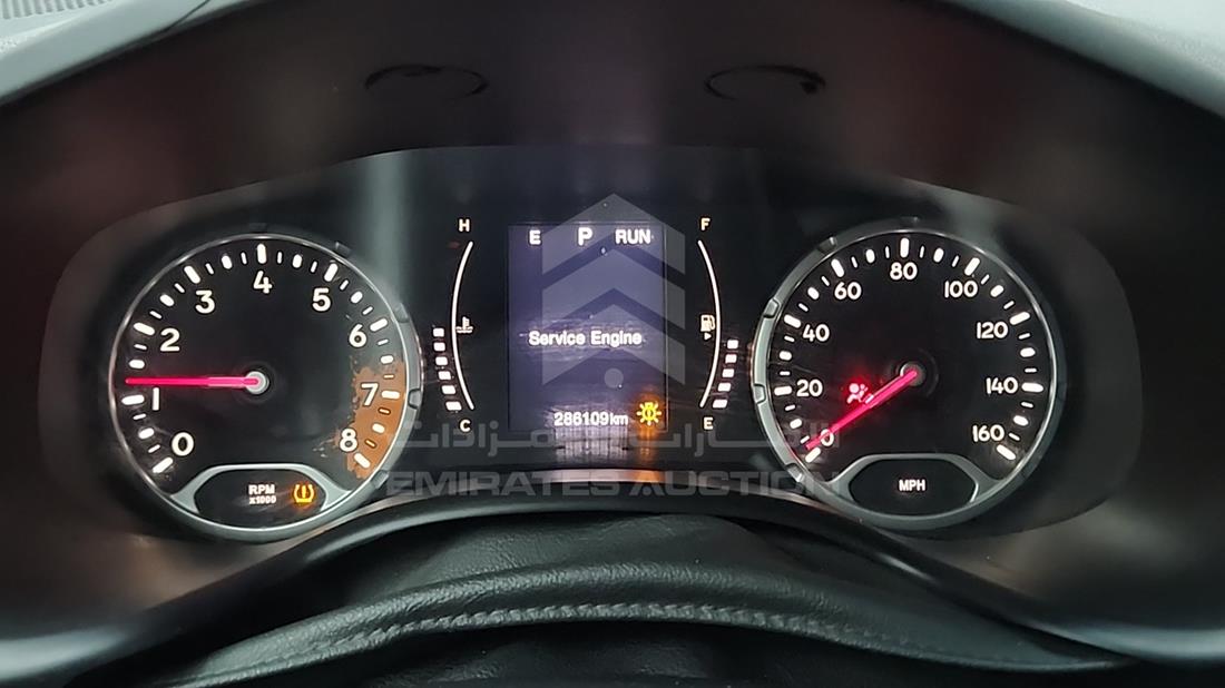 2016 Jeep RENEGADE — Speedometer & RPM Gauges — Photo 14
