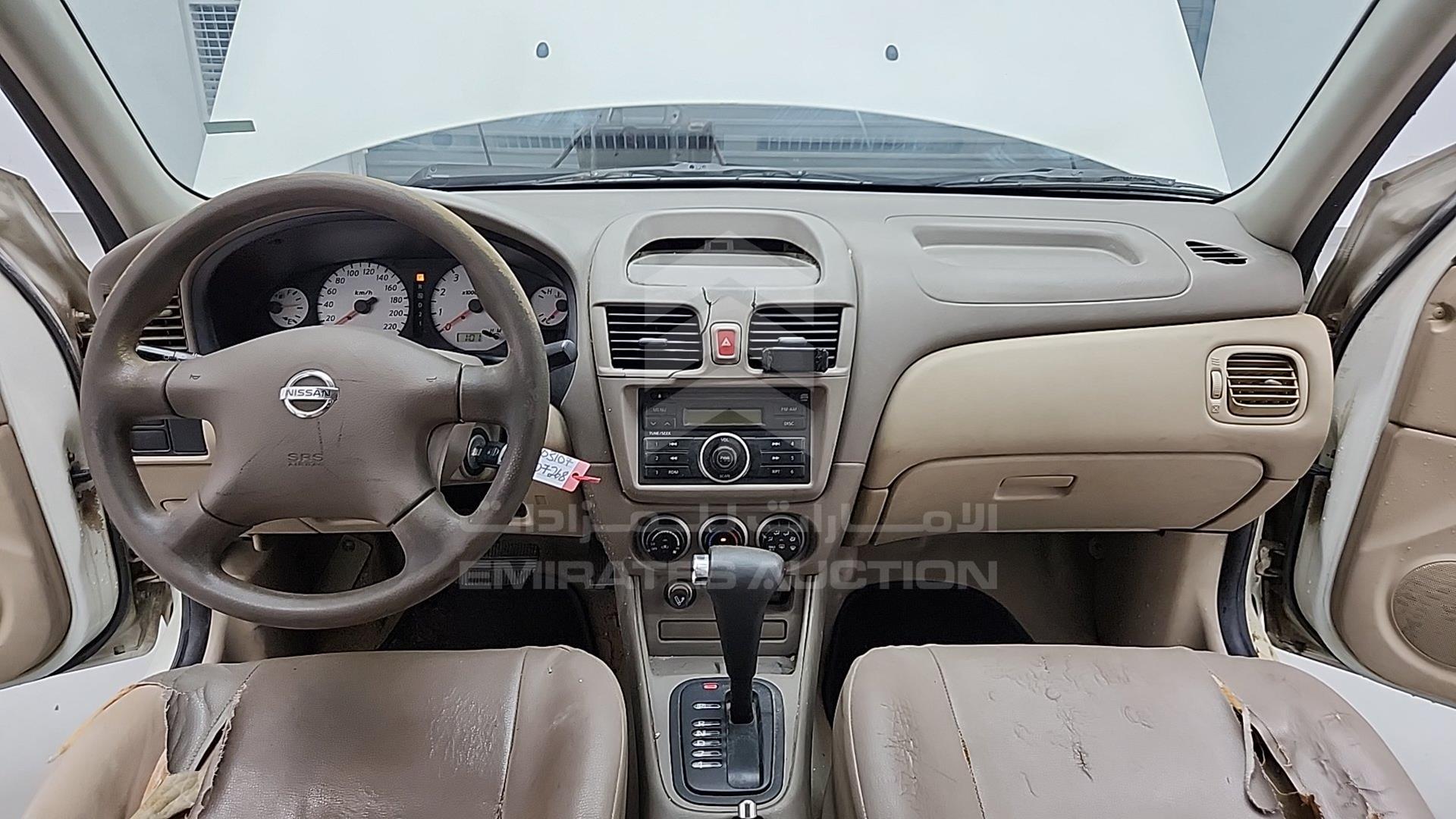 2010 NISSAN SUNNY VIN: JN1FN61C0AW203107