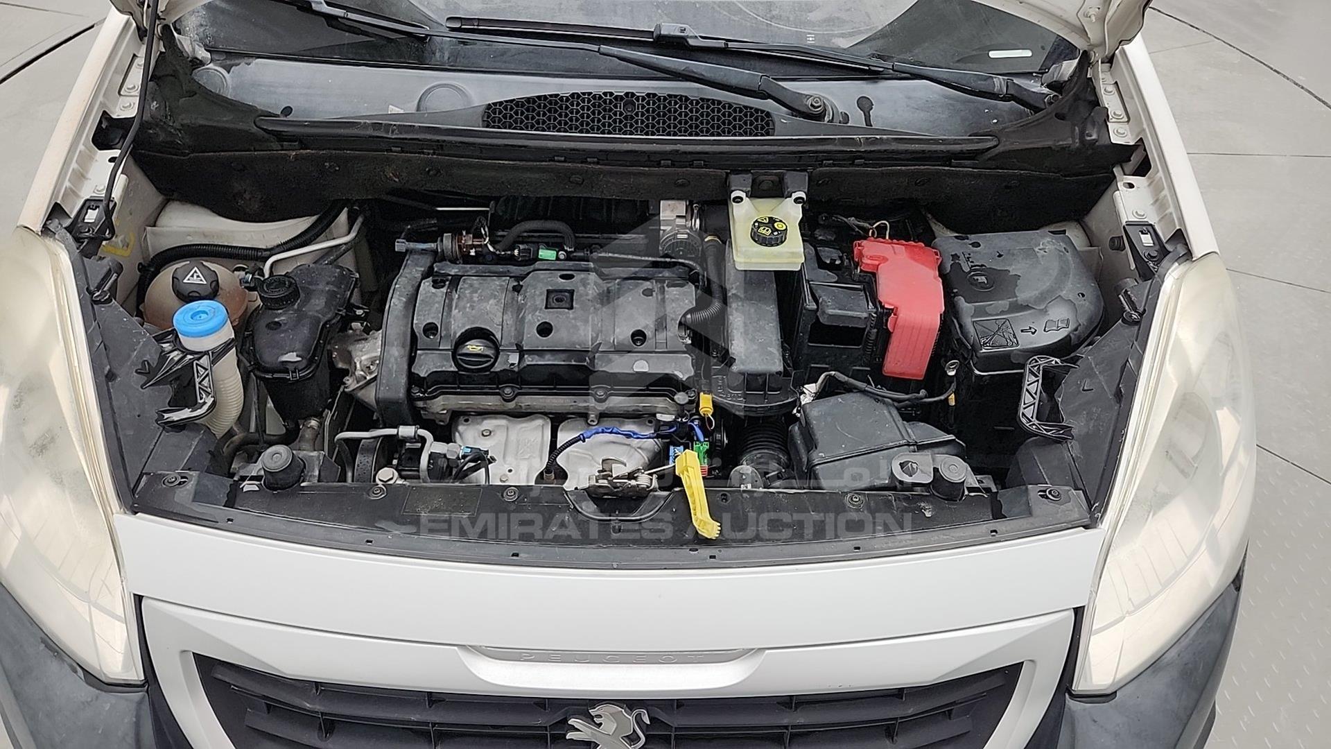 2018 PEUGEOT PARTNER VIN: VF37JNFUXJJ584167