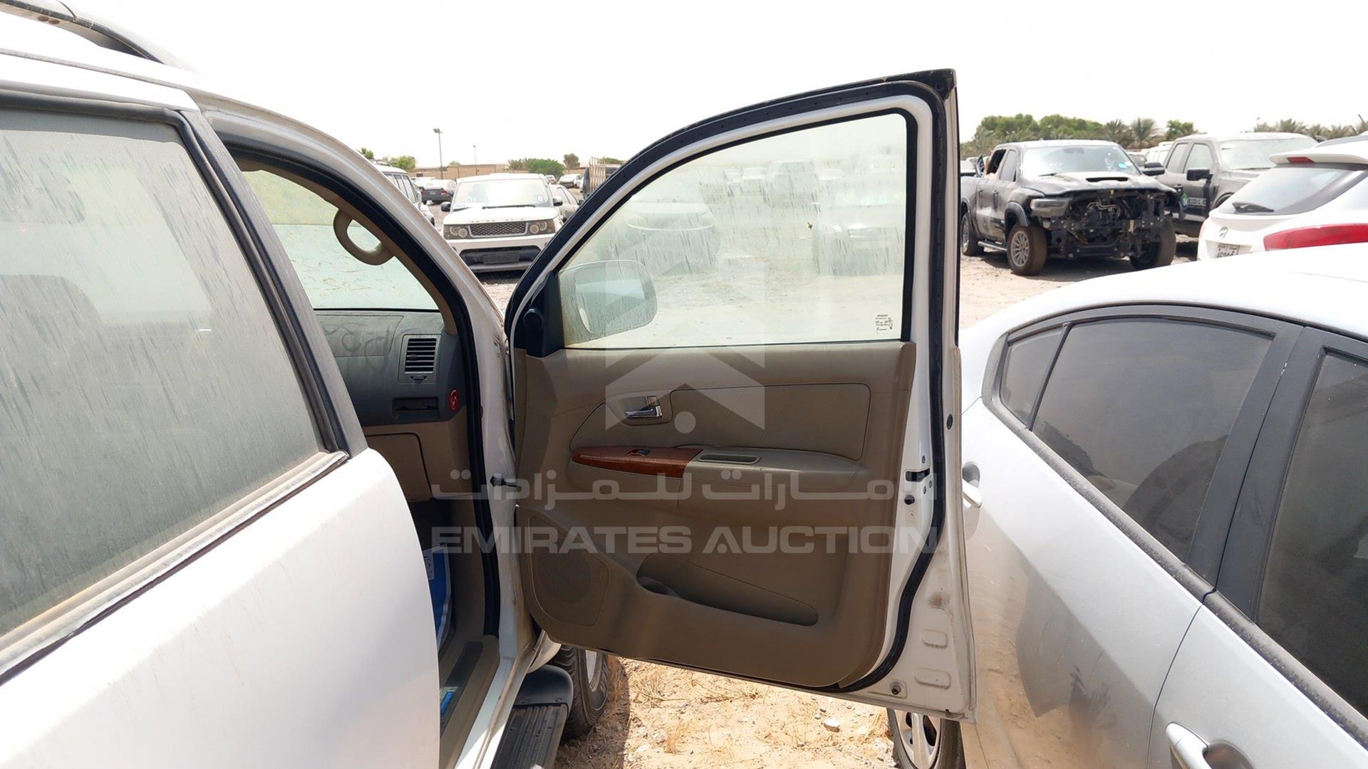 2009 TOYOTA FORTUNER VIN: MHFYU59G597009614