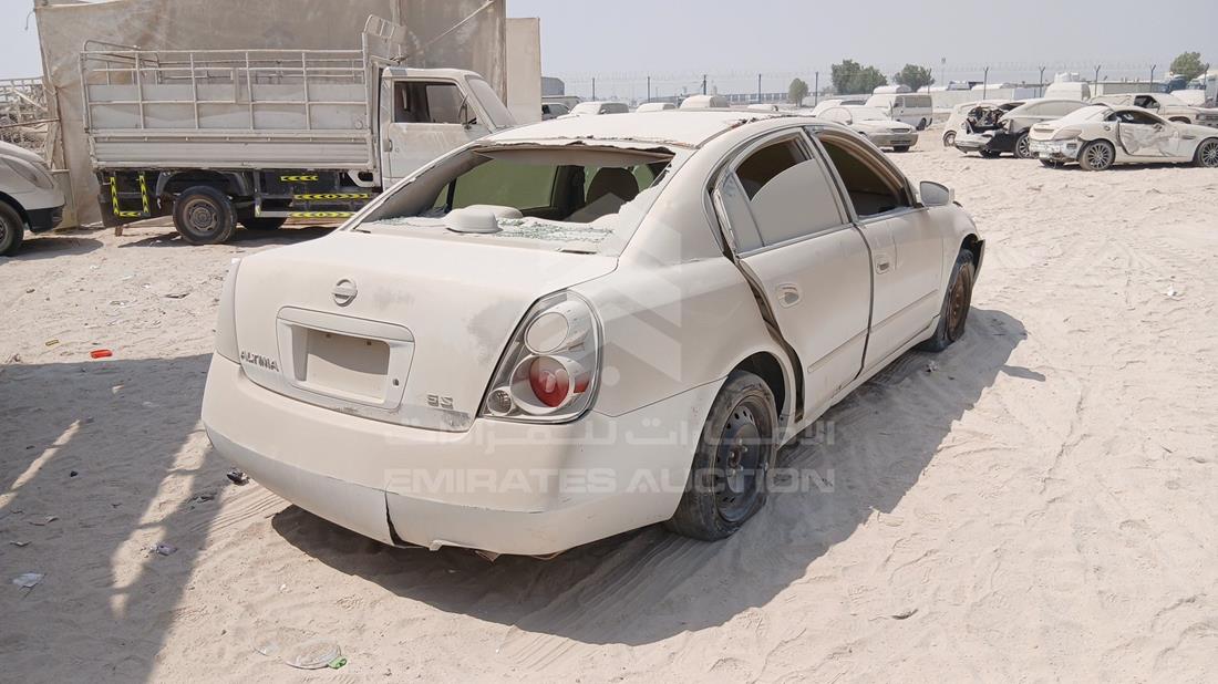 2005 Nissan Altima — Rear Right Angle — Photo 8