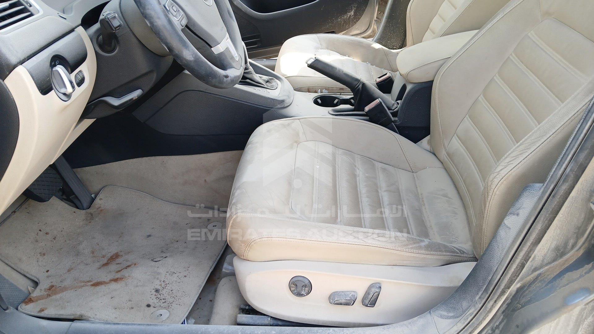 2013 VOLKSWAGEN JETTA VIN: WVWSV1AJ8DM217740