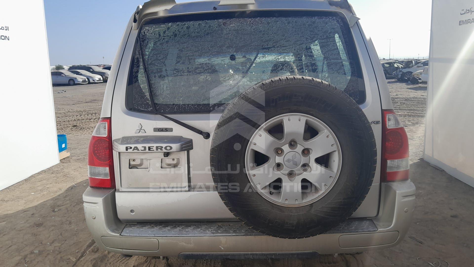 2007 MITSUBISHI PAJERO VIN: JMYLRV73W7J704401