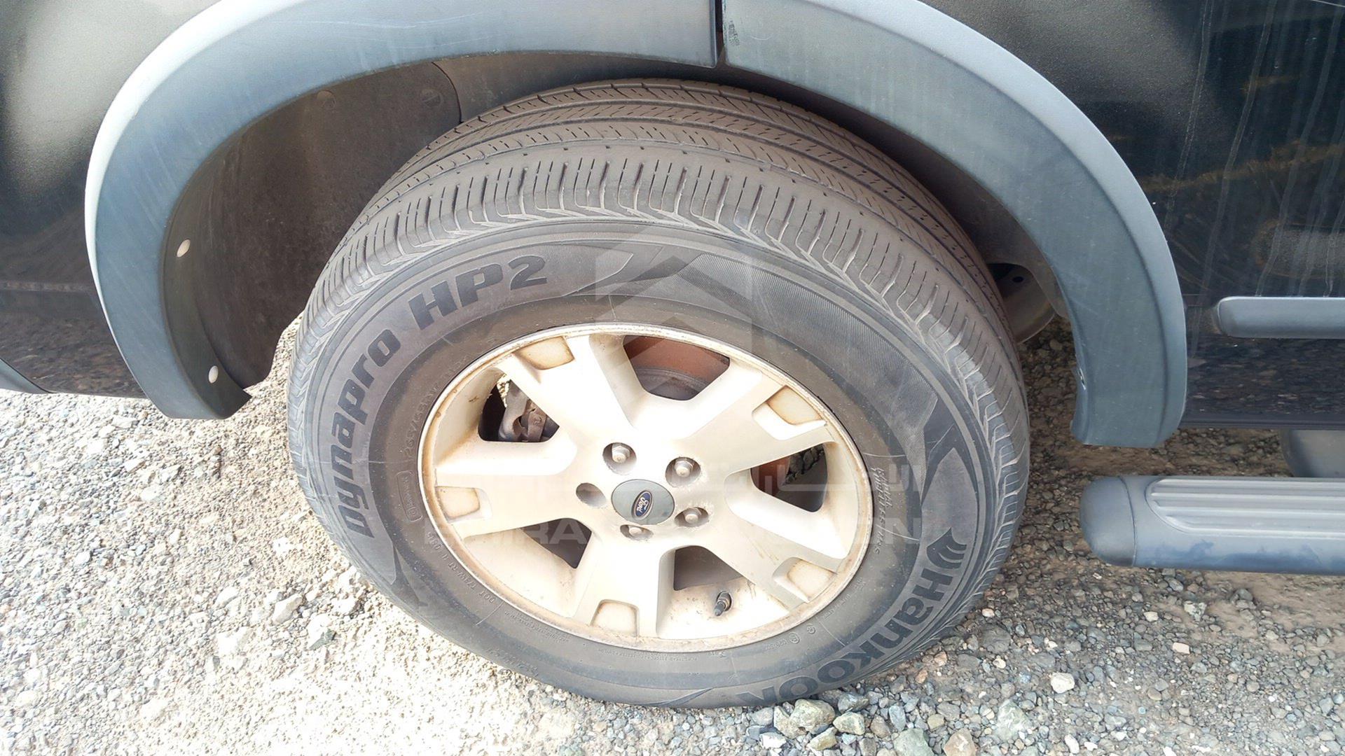 2005 FORD EXPLORER VIN: 1FMZU72E45ZA34289
