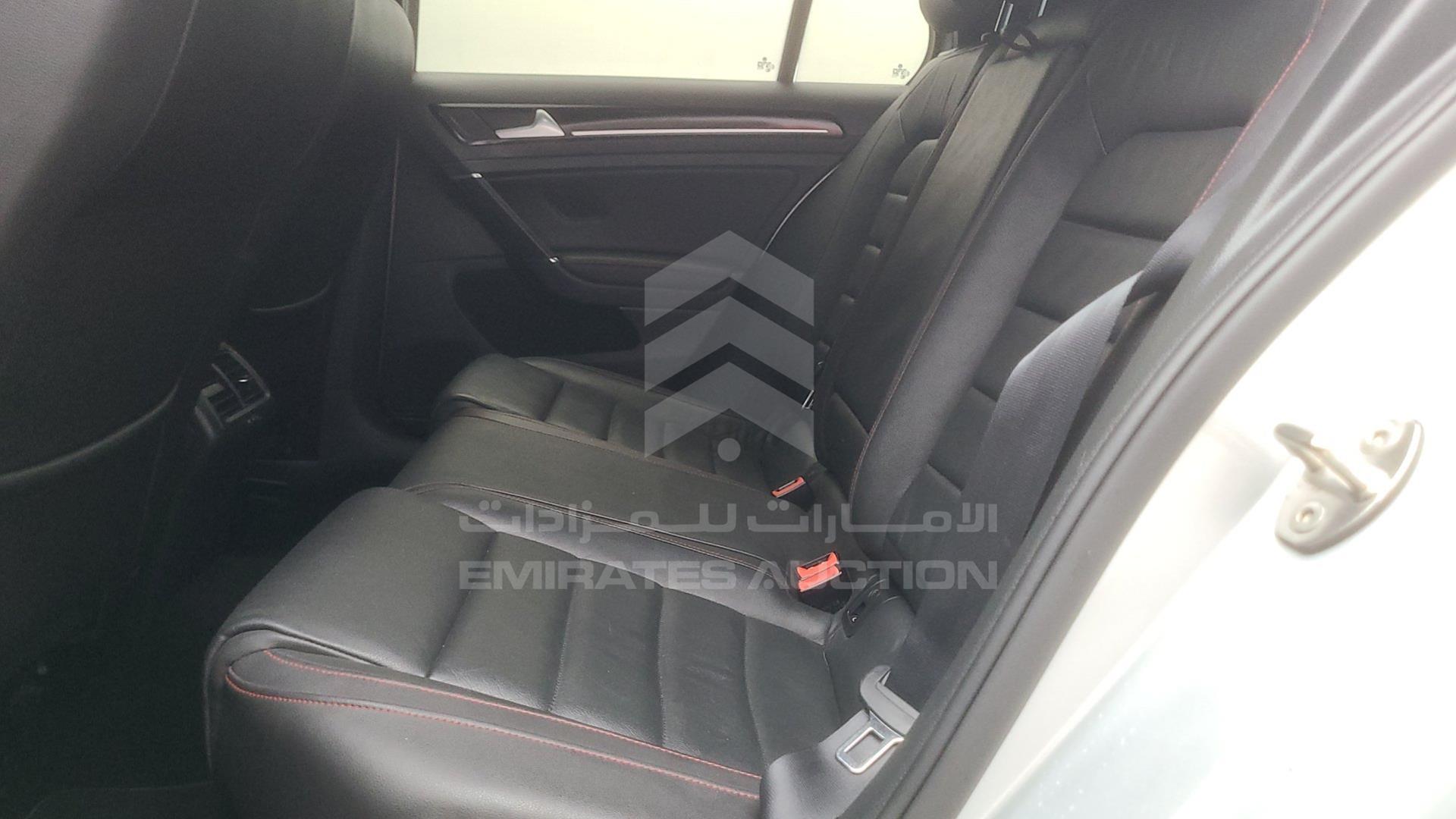 2015 VOLKSWAGEN GOLF GTI VIN: WVWFK2AU1FW000385