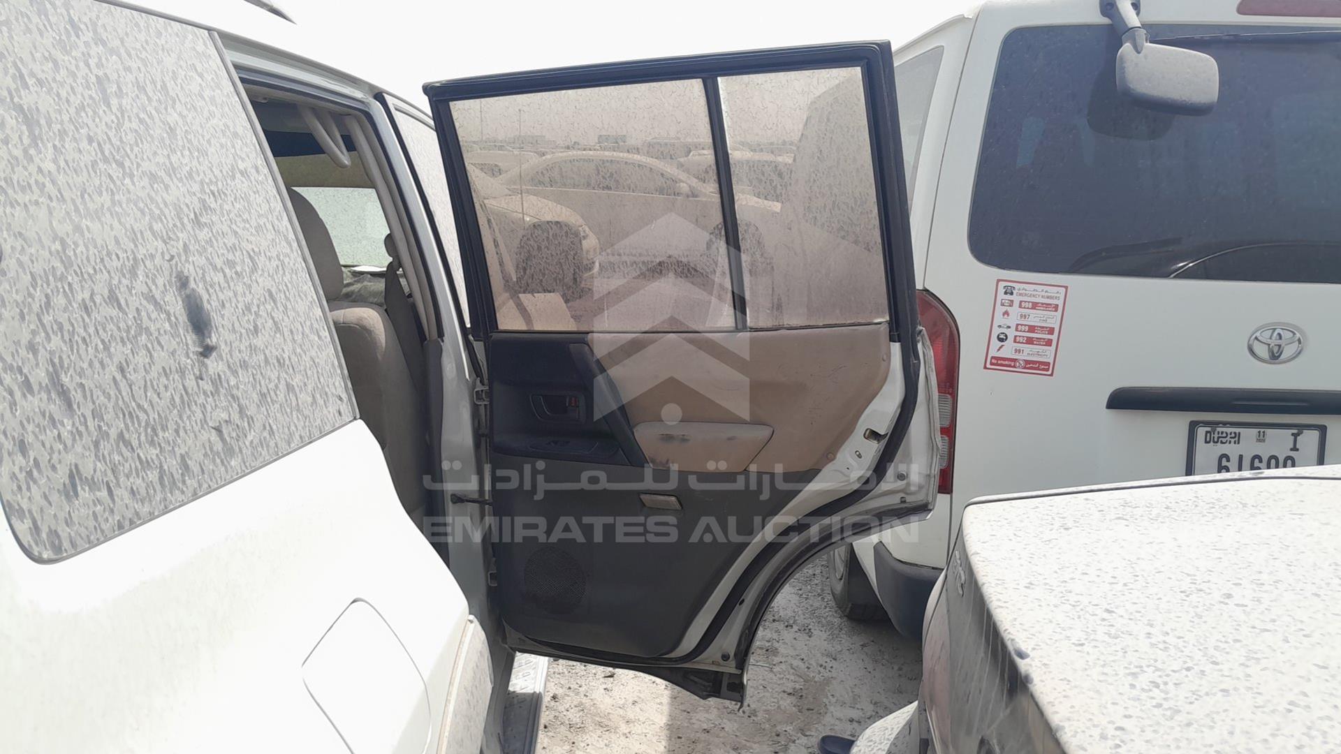 2005 MITSUBISHI PAJERO VIN: JMYLRV73W5J706988