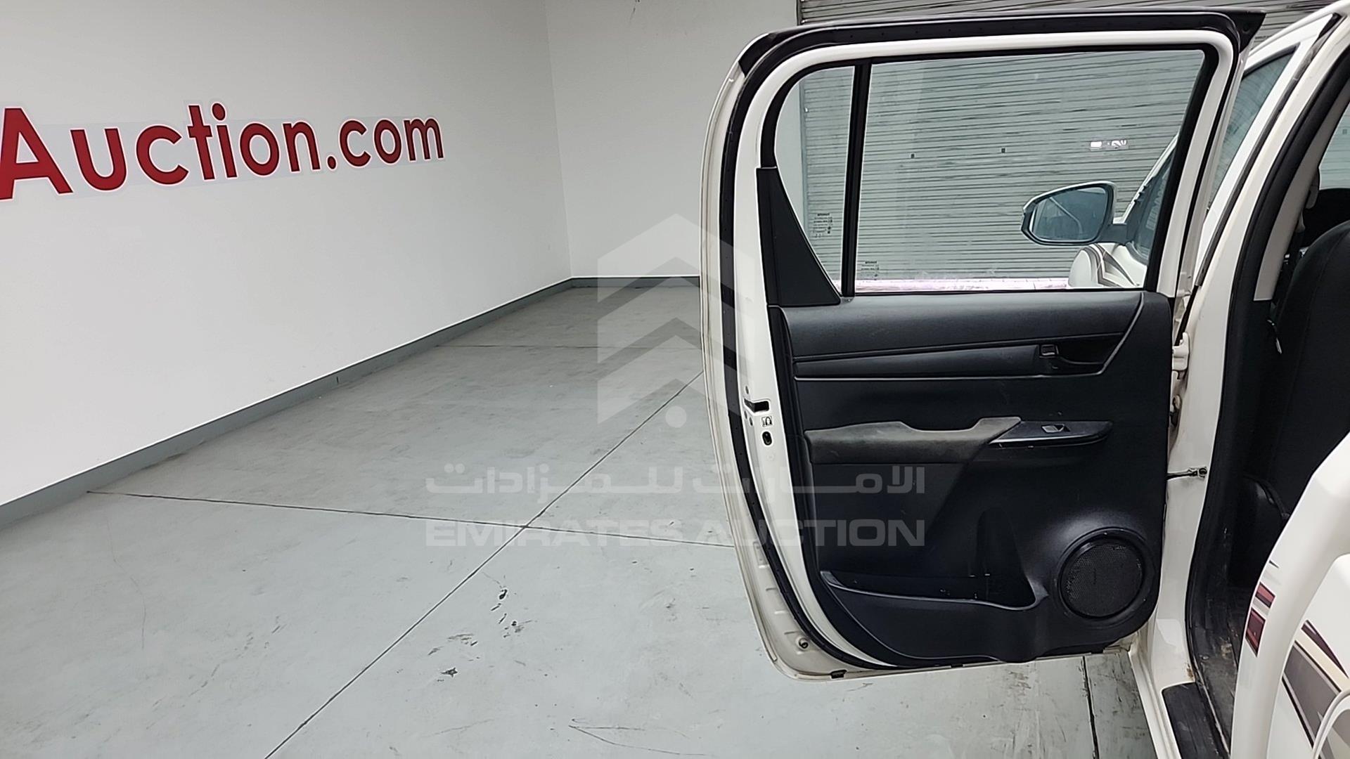 2018 TOYOTA HILUX VIN: MR0JX8CD0J3408898