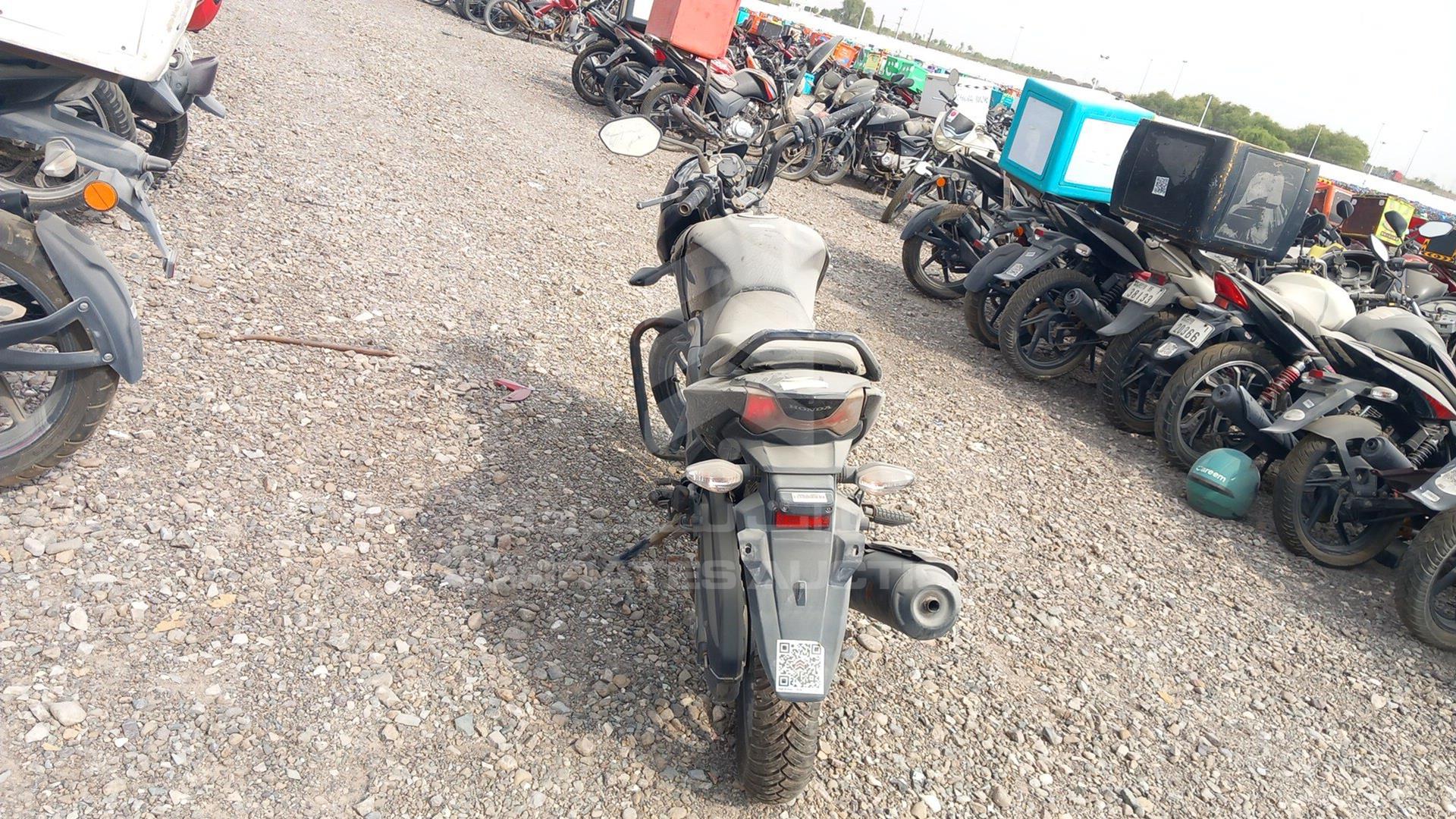 2015 HONDA UNICORN 160 VIN: ME4KC2035G8000470