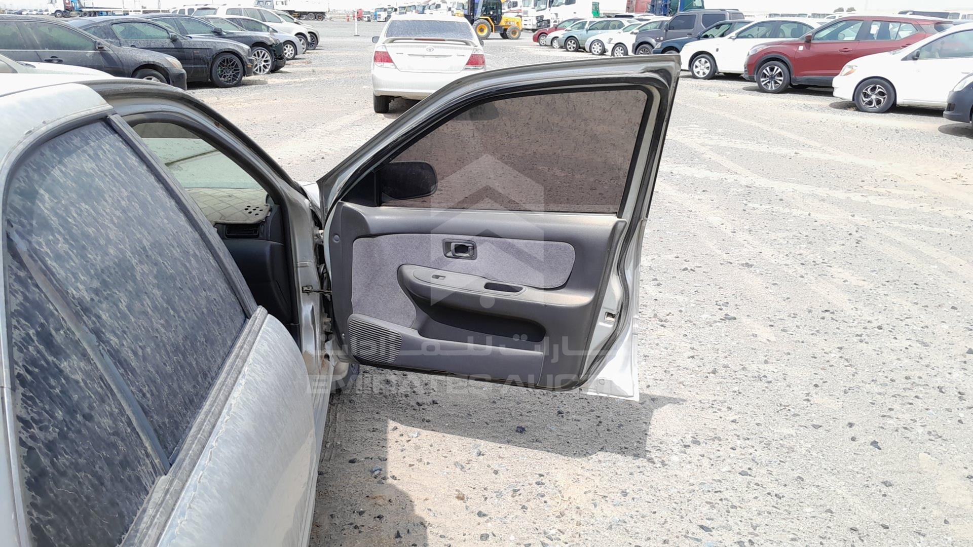 2000 NISSAN SUNNY VIN: JN1DB41S5YW002423