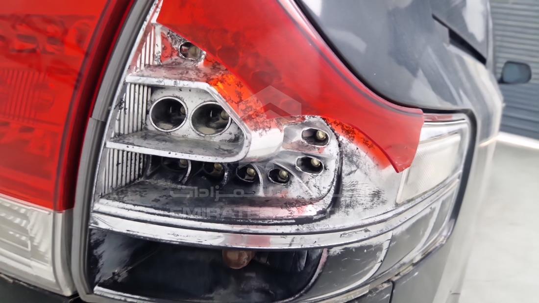 2012 Toyota Sienna — Dent — Photo 31