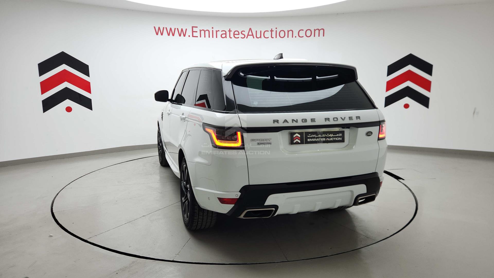 2018 RANGE ROVER SPORT VIN: SALWA2BE9JA182409