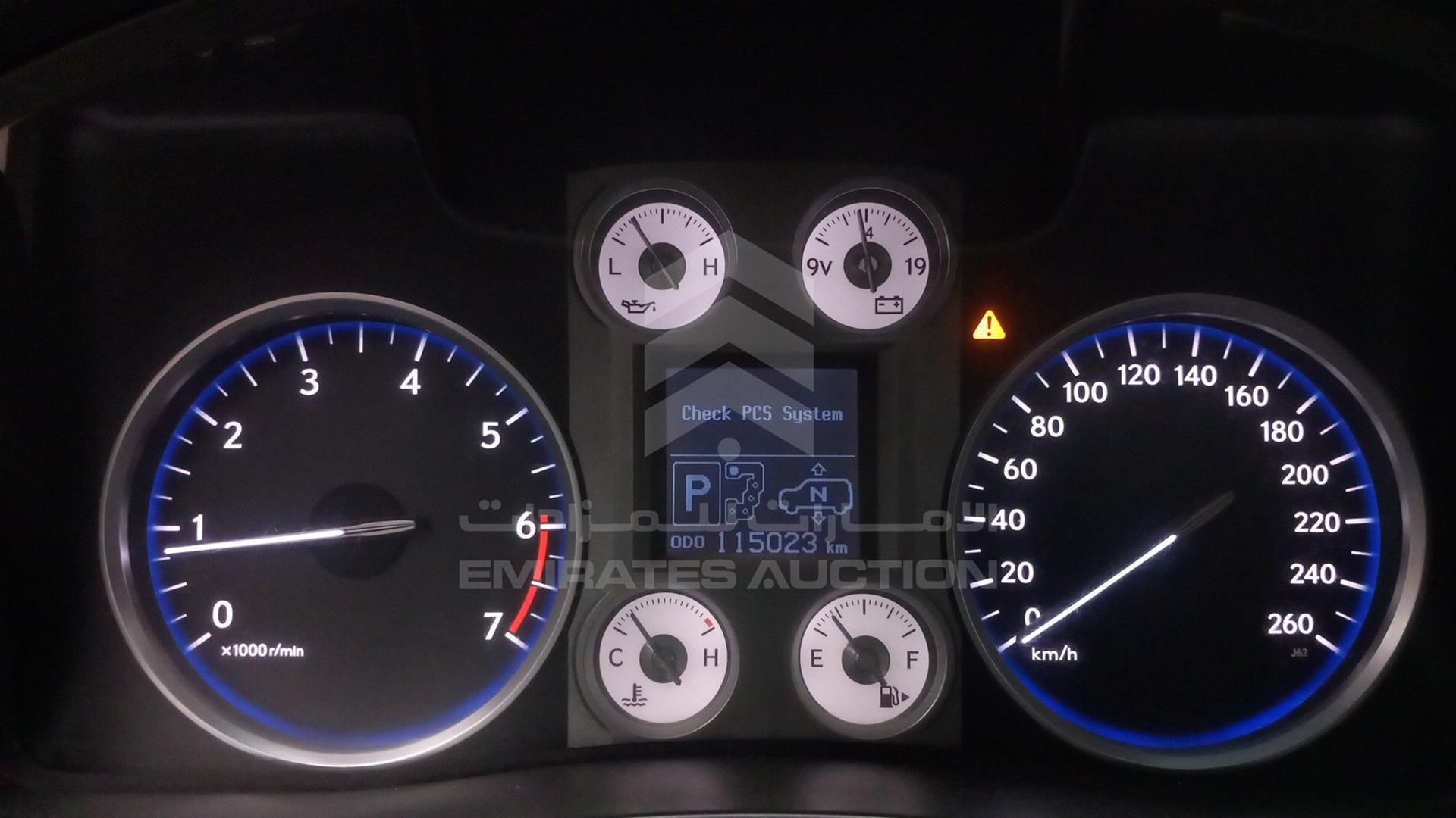2009 LEXUS LX 570 VIN: JTJHY0OW994015504