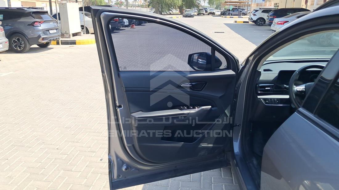 2025 Kia Sportage — Front Left Door — Photo 10