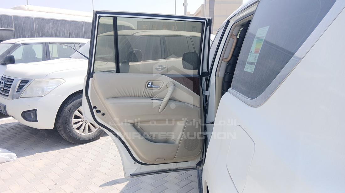 نيسان باترول 2019 — الباب الخلفي الأيسر — صورة 18