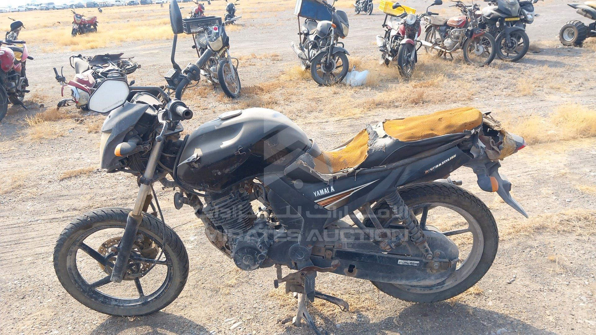 2014 YAMAHA SZ16R VIN: ME1RG0916E2001035