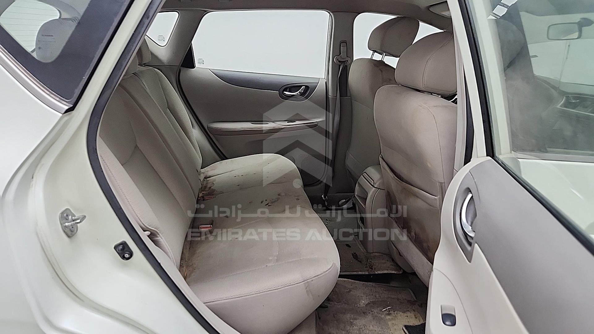 2014 NISSAN TIIDA VIN: MNTAC2C96E6000423