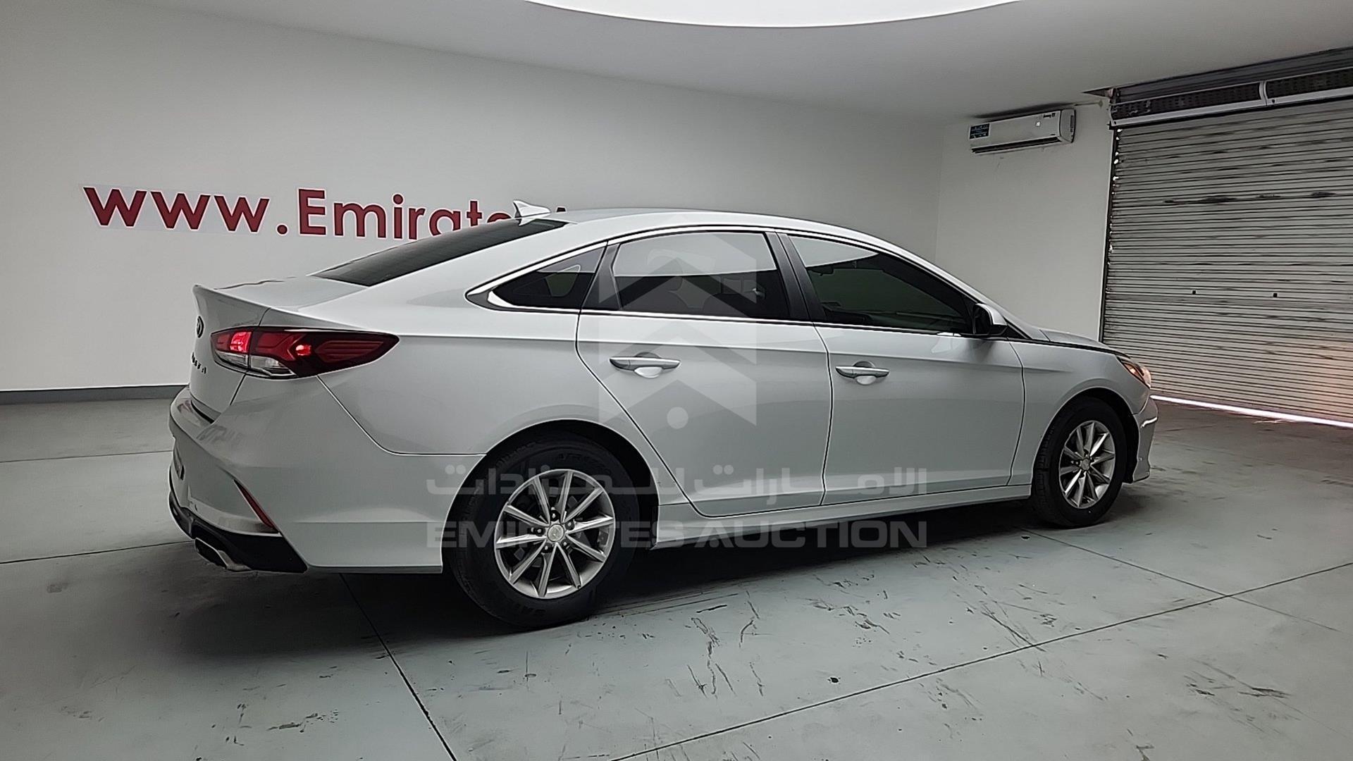 2018 HYUNDAI SONATA VIN: 5NPE24AF5JH680881