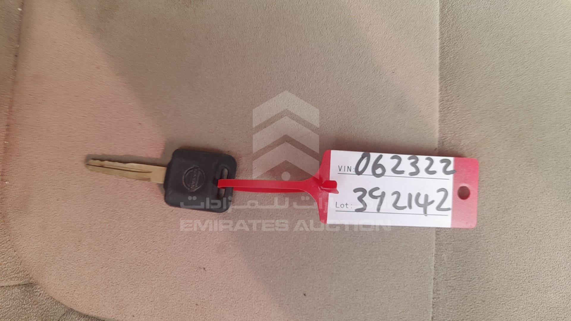 2004 NISSAN SUNNY VIN: JN1FN61C44W062322