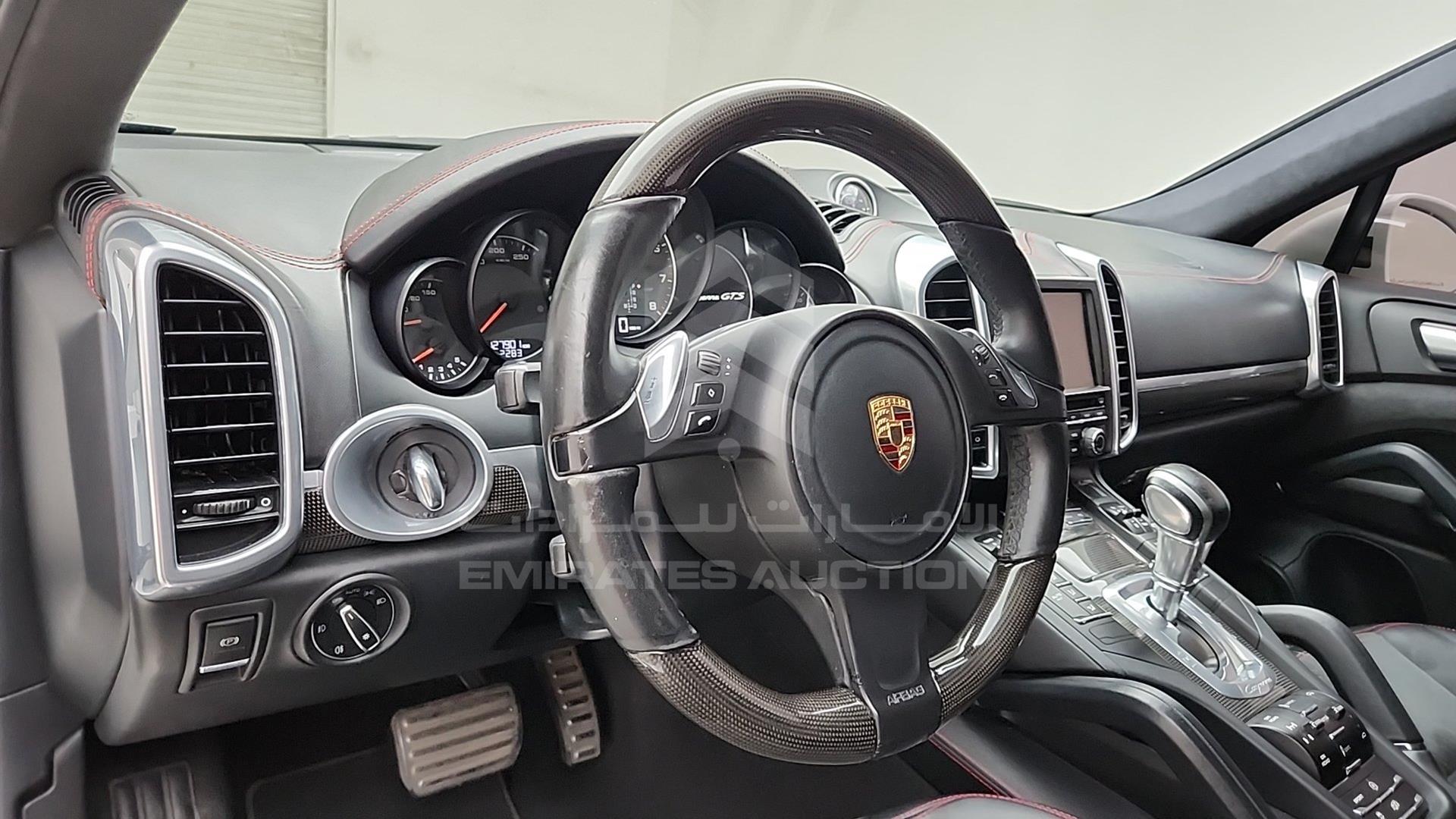 2014 PORSCHE CAYENNE GTS VIN: WP1ZZZ92ZELA73608