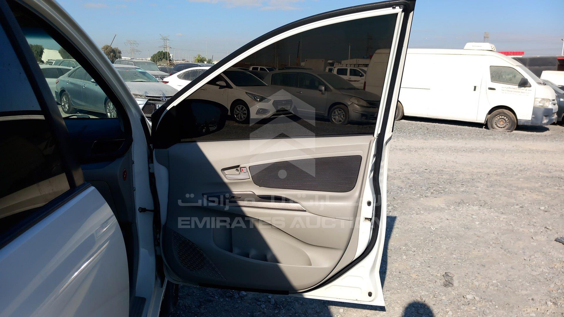 2020 TOYOTA AVANZA VIN: MHKMF5CF0LK013570