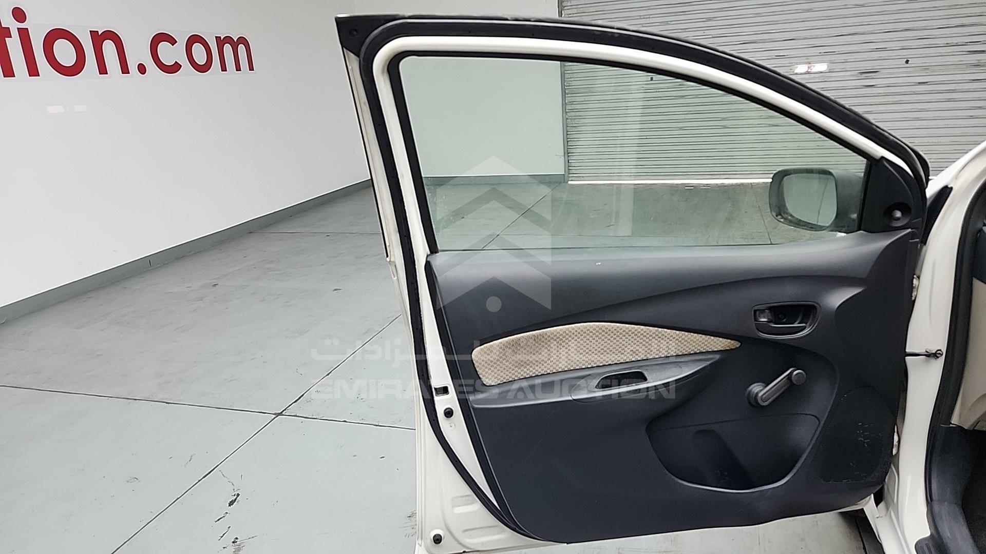 2008 TOYOTA YARIS VIN: JTDBW923X84010154