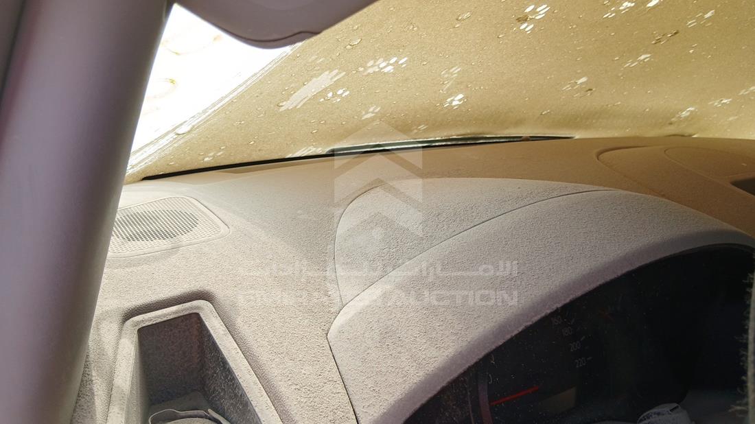 نيسان أرمادا 2006 — زاوية واجهة السائق الأمامية اليسرى — صورة 11