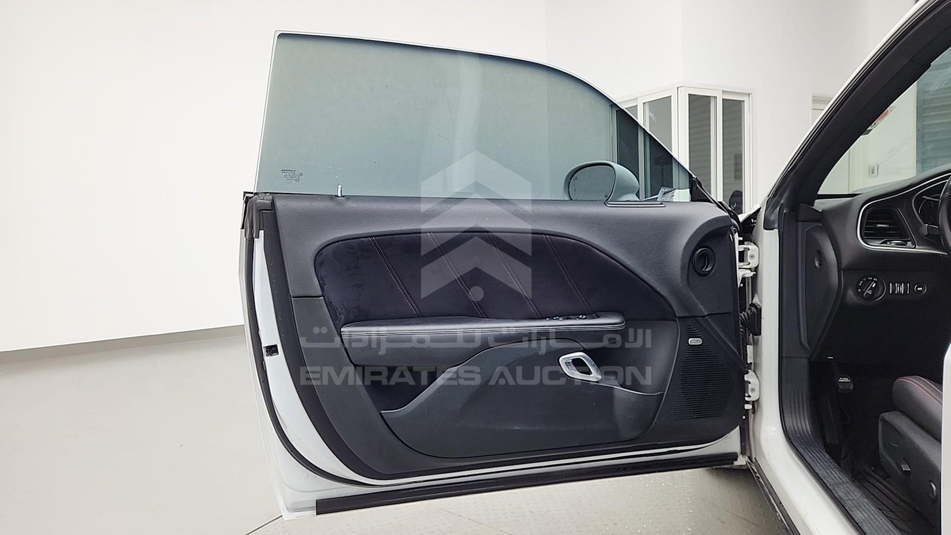 2018 DODGE CHALLENGER VIN: 2C3CDZBT2JH182900