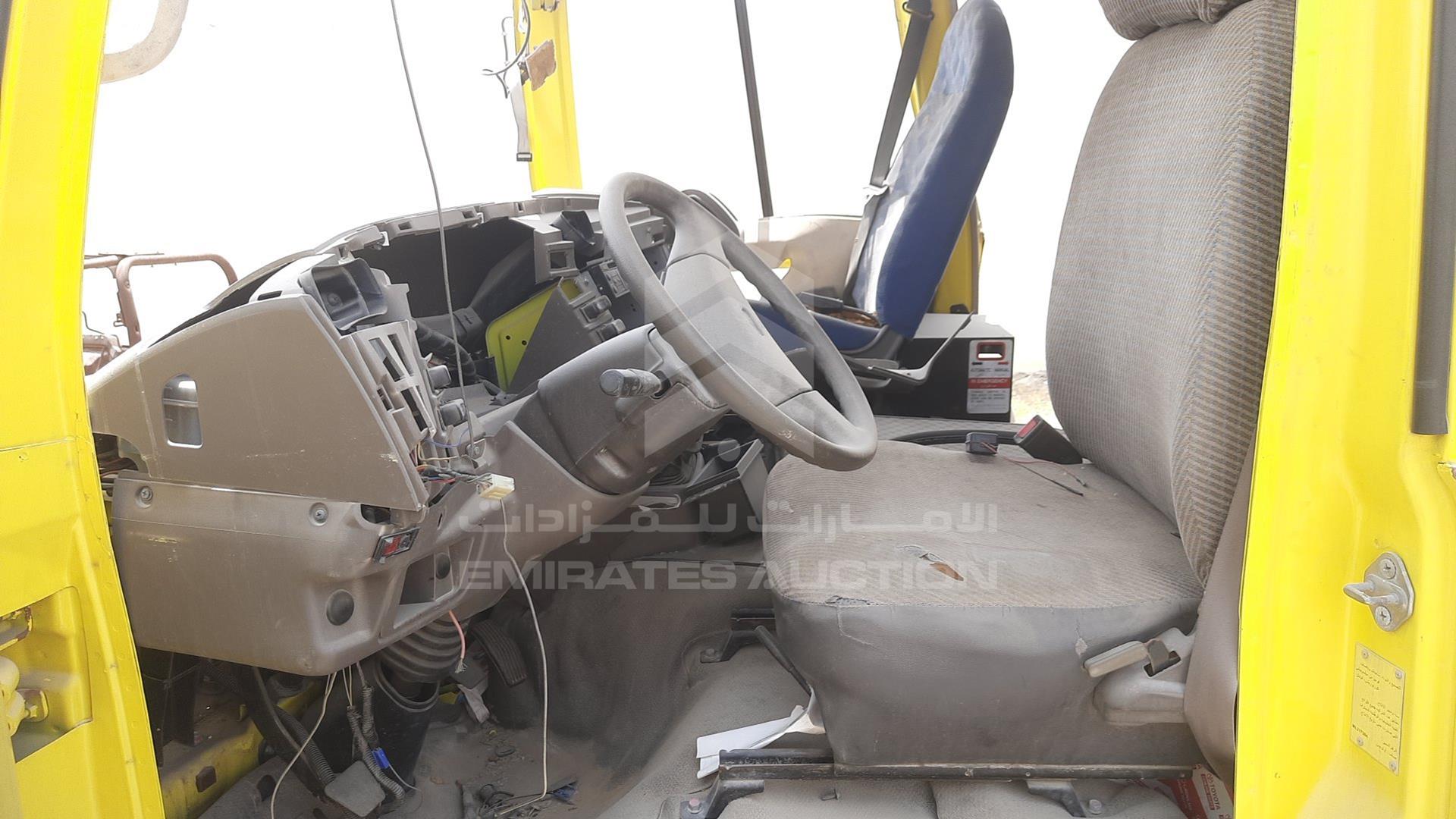 2016 MITSUBISHI ROSA VIN: JL5B3J6P9GRP22322