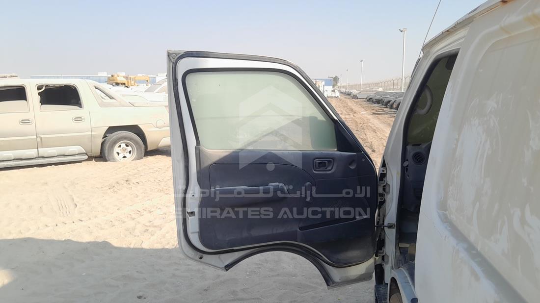 2007 Nissan Urvan — Front Left Door — Photo 10