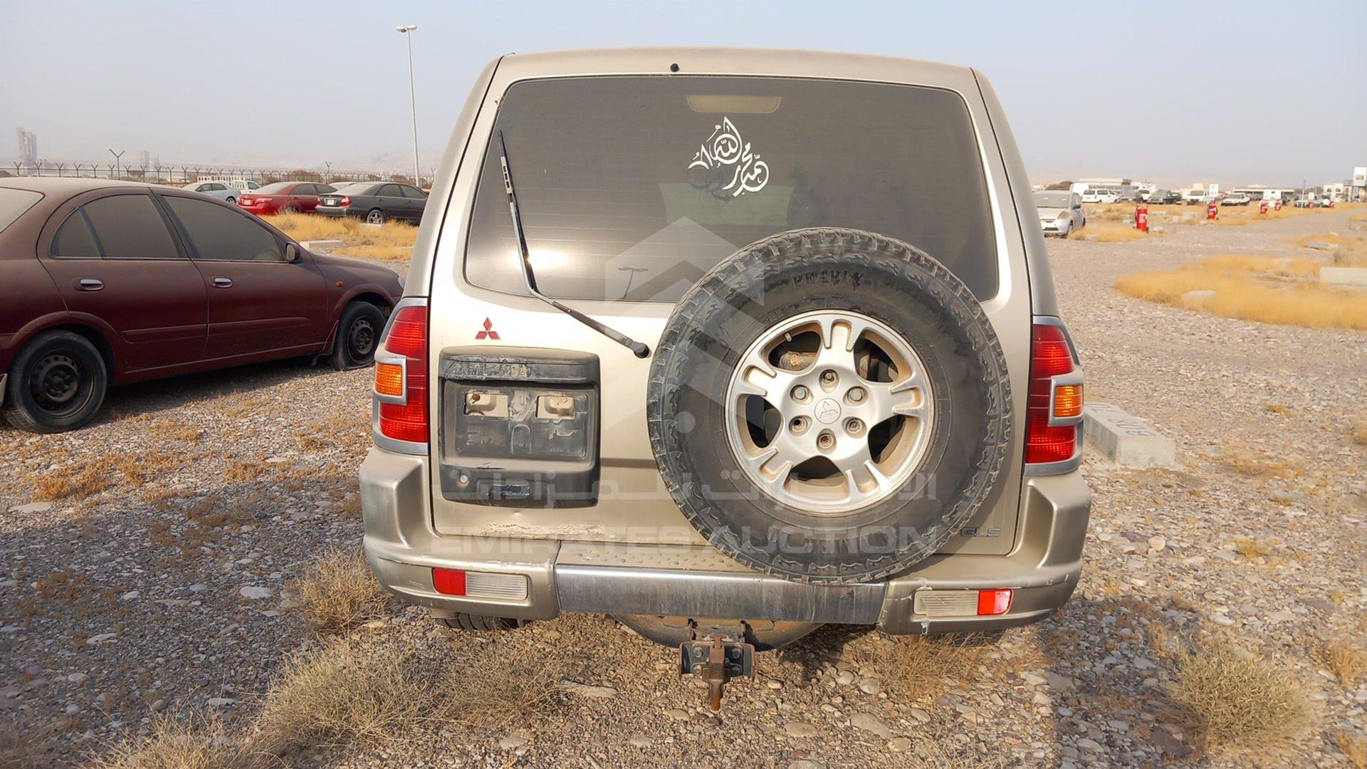 2001 MITSUBISHI PAJERO VIN: JMYLRV73W1J702736