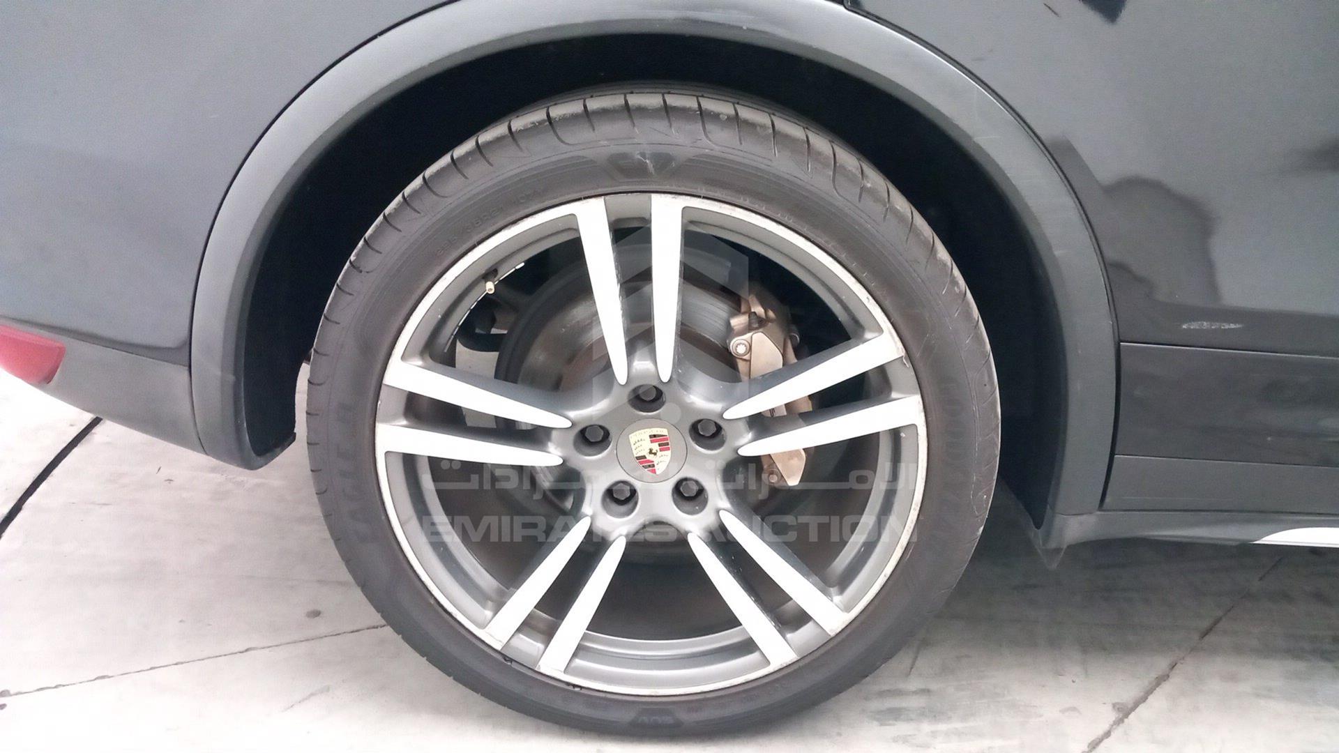 2013 PORSCHE CAYENNE S VIN: WP1ZZZ92ZDLA86594