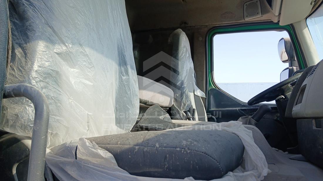 2016 Renault 440 — Front Right Passenger Seat View — Photo 19