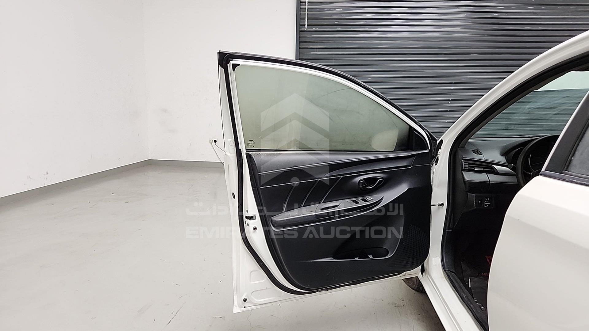 2017 TOYOTA YARIS VIN: MHFB29F3XH2016199