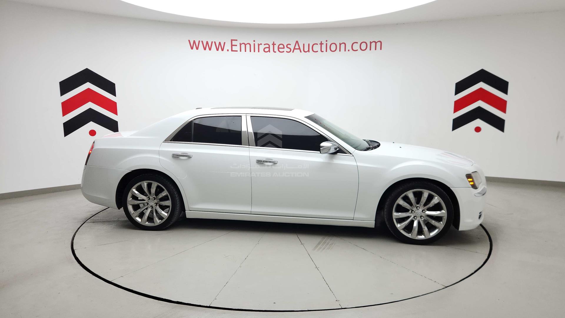 2012 CHRYSLER 300 C VIN: 2C3CCACGXCH246111