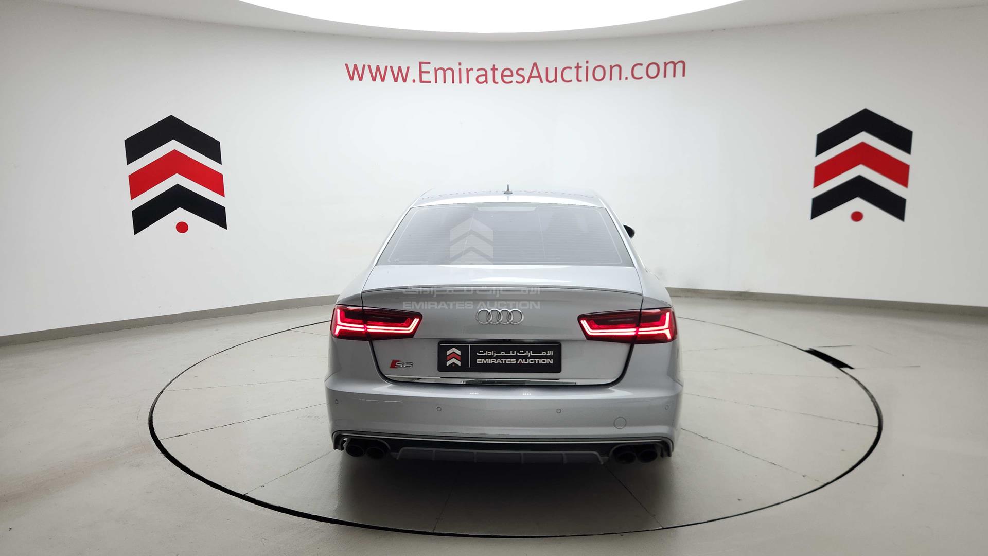 2016 AUDI S6 VIN: WAUB2CFCXGN006369