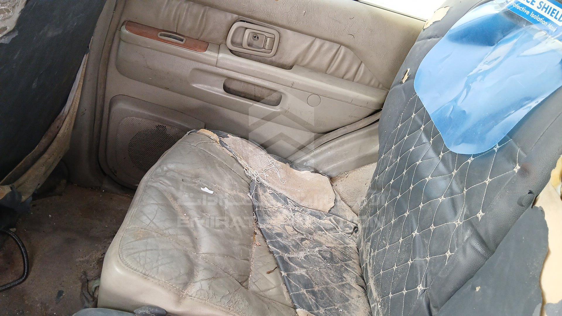 2001 INFINITI QX4 VIN: JNRDR09X71W204400