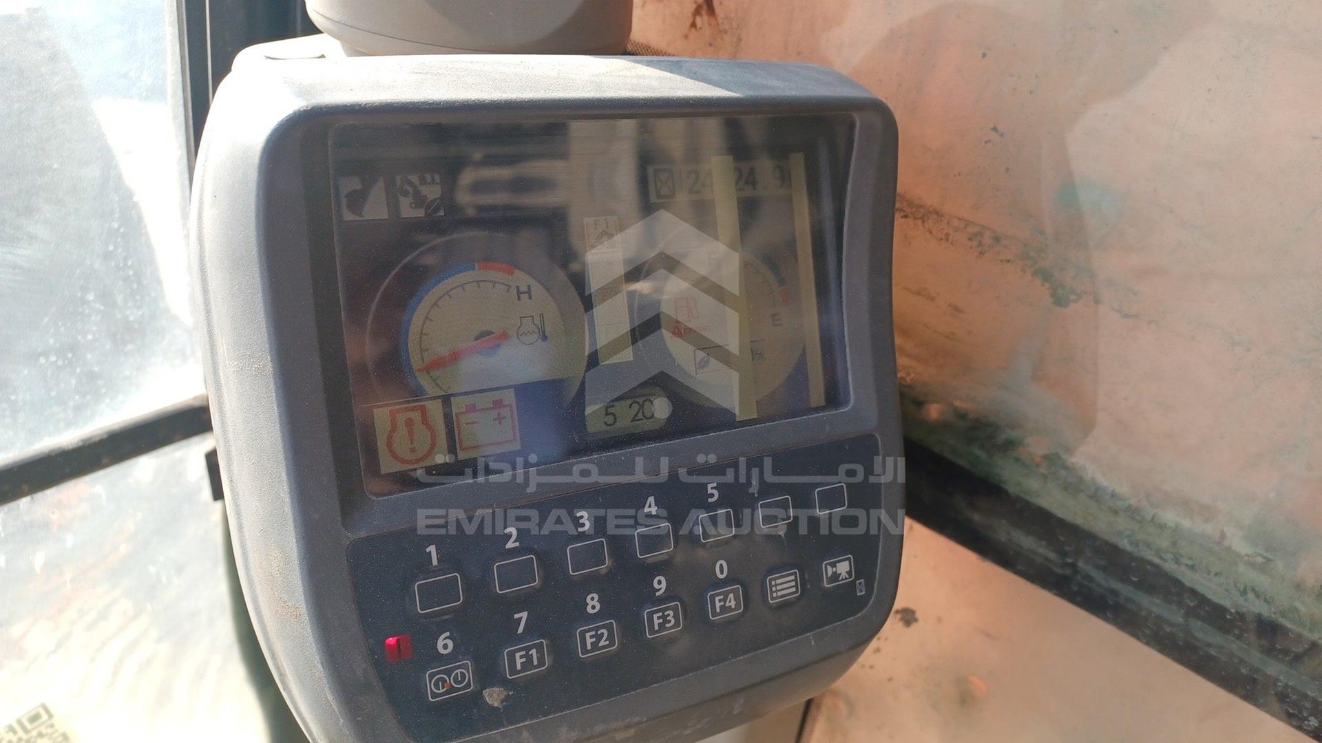 2022 HITACHI EXCAVATOR VIN: HCM1V400C00031293