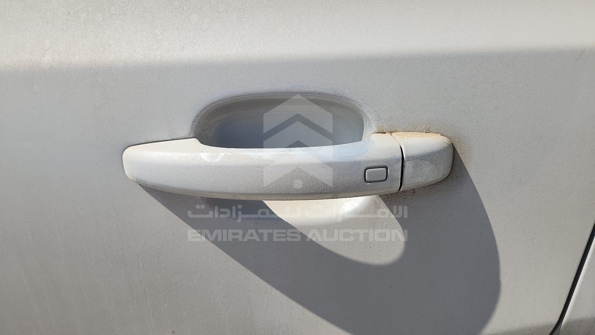 2013 AUDI Q5 VIN: WAUCFC8R8DA009607