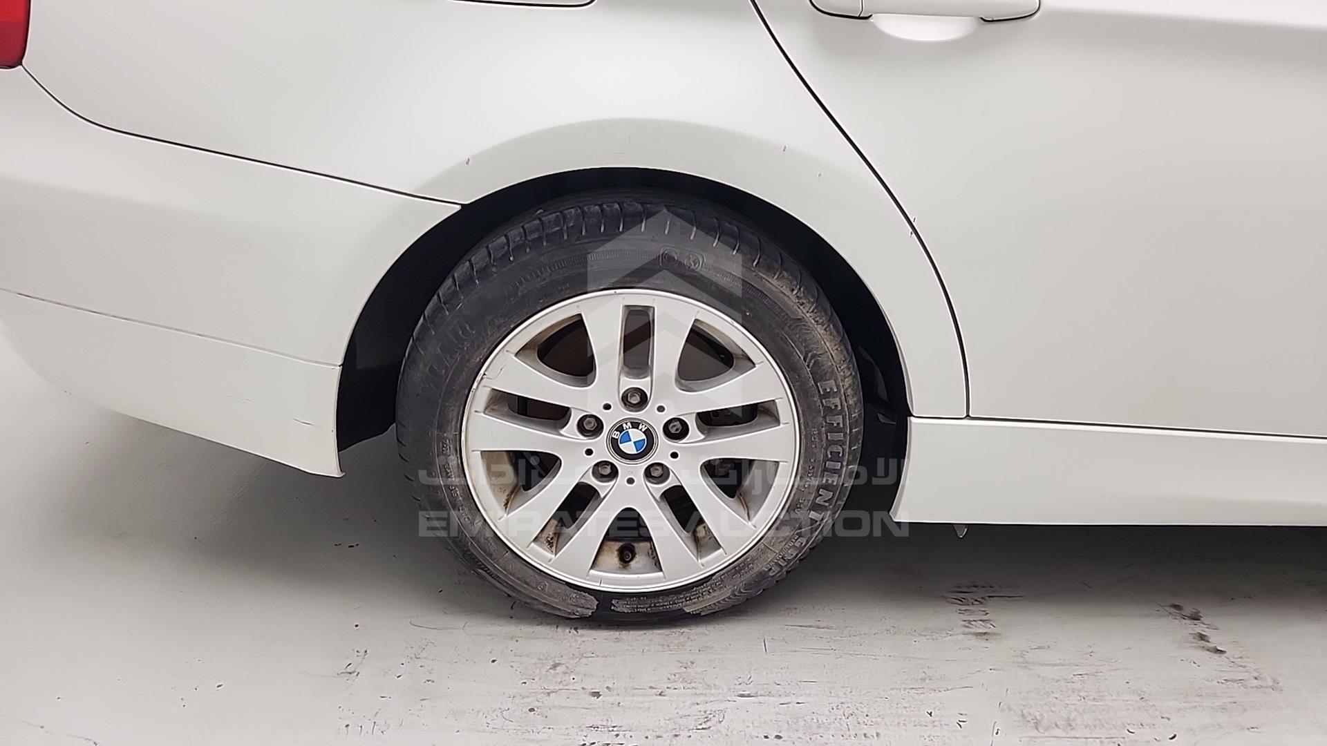 2008 BMW 320I VIN: WBAVG71078A402335
