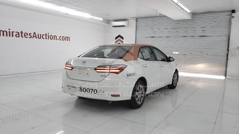 RKLBB9HEXH5193248 Auction: EmiratesAuction Lot: 404124 RKLBB9HEXH5193248 Toyota Corolla 2017 WHITE Photo 8