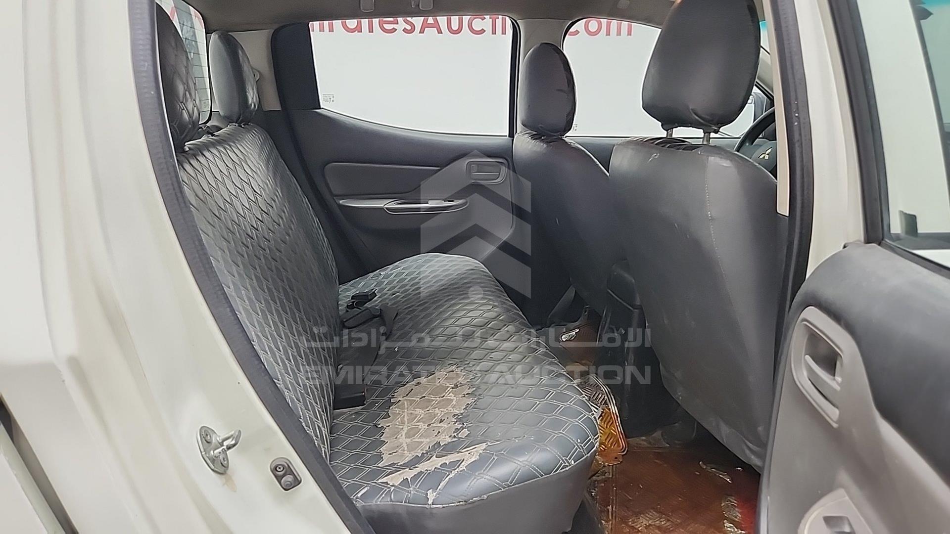 2016 MITSUBISHI L 200 VIN: MMBJNKJ40GH006158