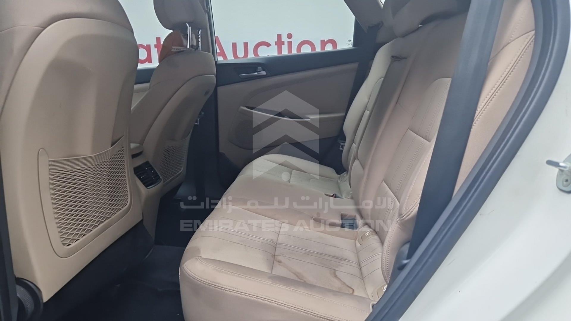 2017 HYUNDAI TUCSON VIN: TMAJ28138HJ170638