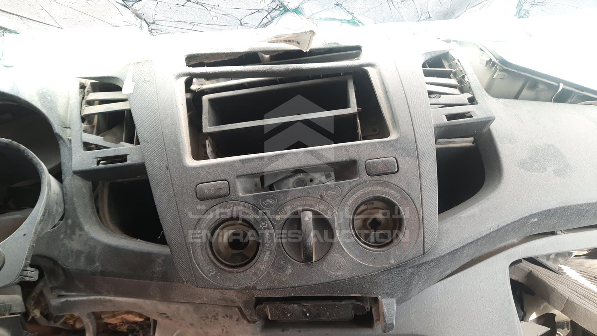 2011 TOYOTA HILUX VIN: MR0FX22G0B1326567
