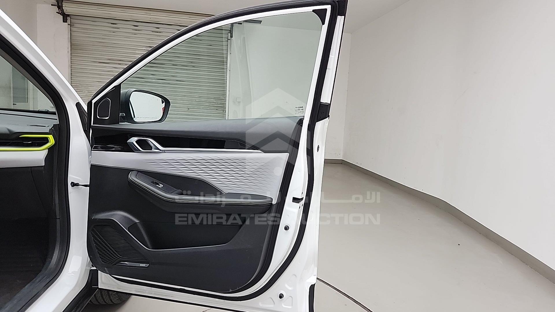 2024 GEELY COOLRAY VIN: LB3762KZXRX506563