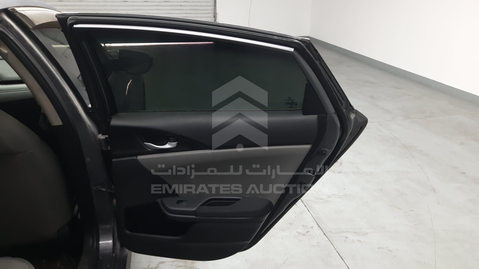 2018 HONDA CIVIC VIN: 19XFC2F54JE204907