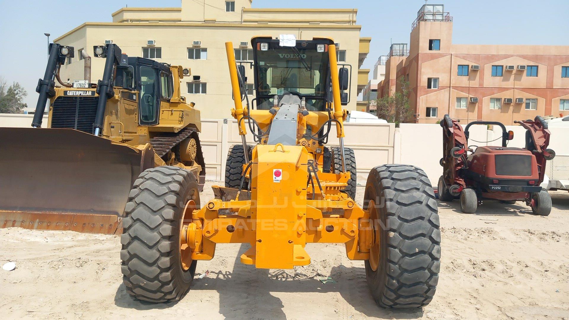 2015 VOLVO G990 VIN: VCE0G990V00508137